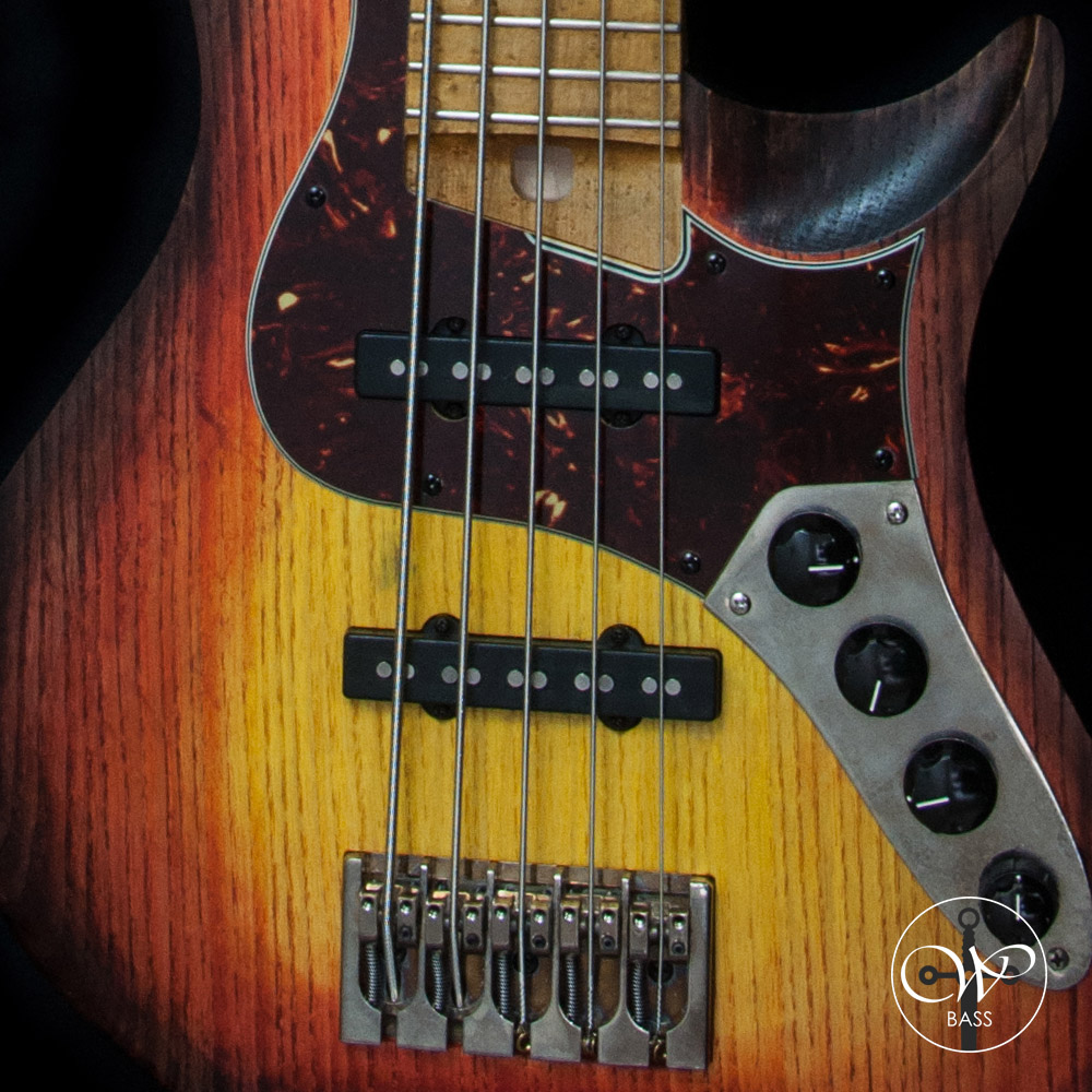 Bella '62 Warrior Bass